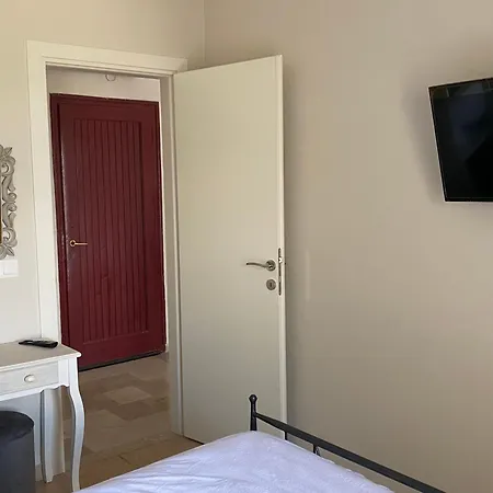 Helen's And Апартаменты